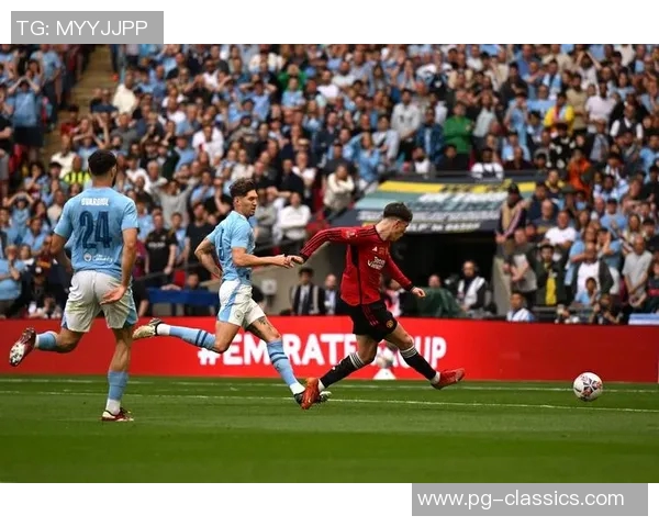 足总杯精彩对决曼城大胜巴黎圣日耳曼引发全场狂欢解析